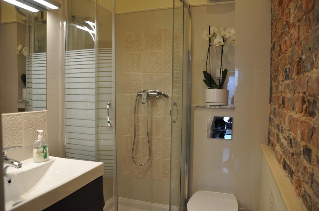 Be Well 3-Rooms Apartment With Parking And Garden Warsaw Ngoại thất bức ảnh